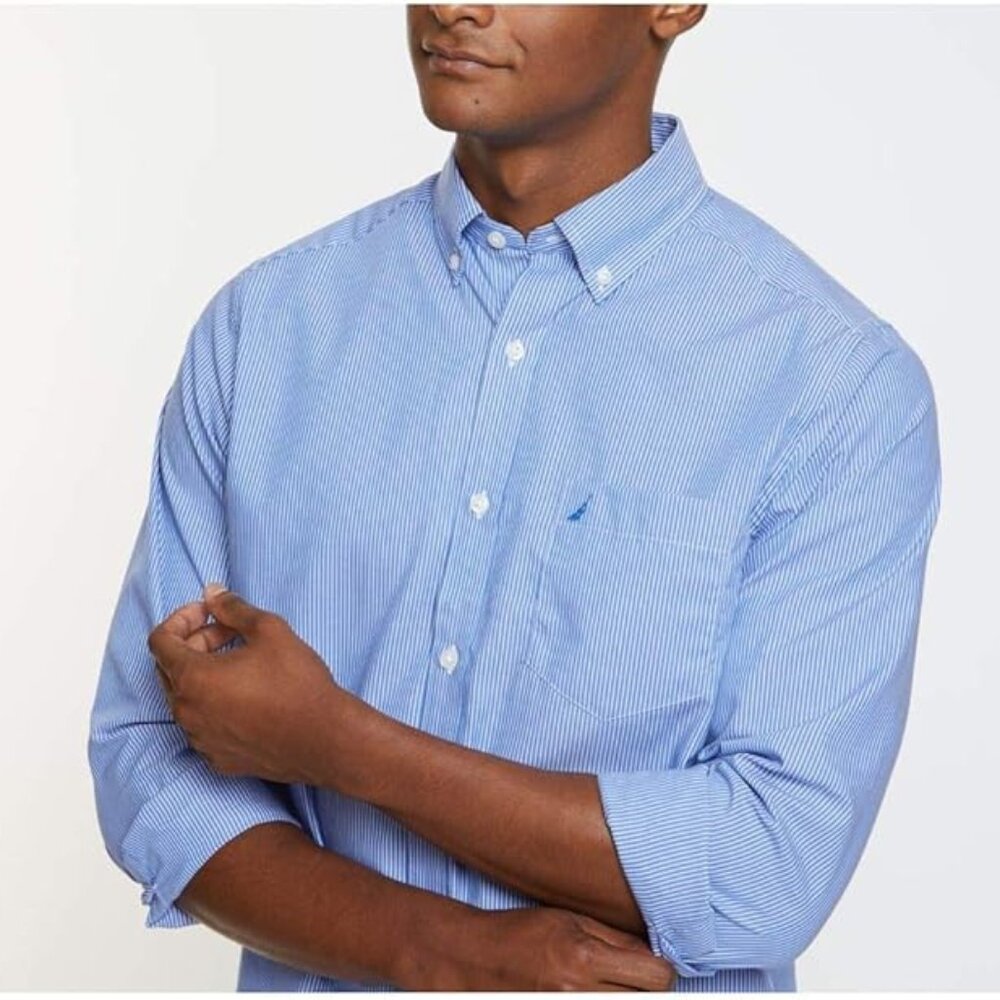Nautica Men's Wrinkle Resistant Long Sleeve Button Front Shirt Blue M